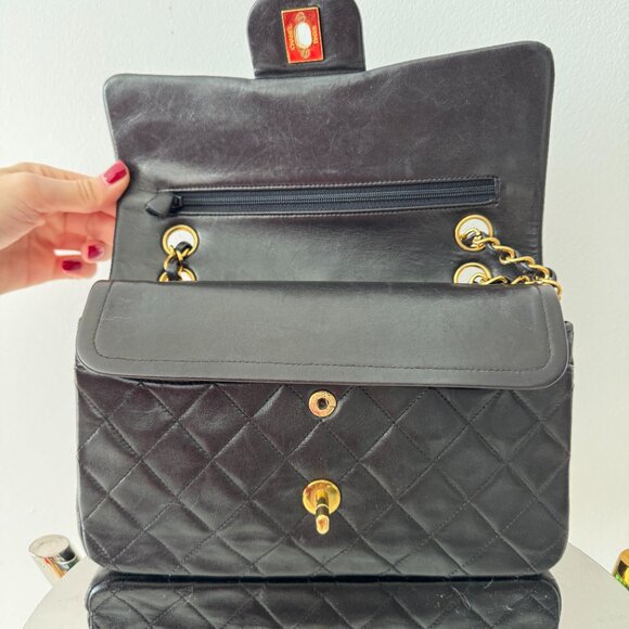 Chanel vintage black classic flap GHW - Picture 2 of 16